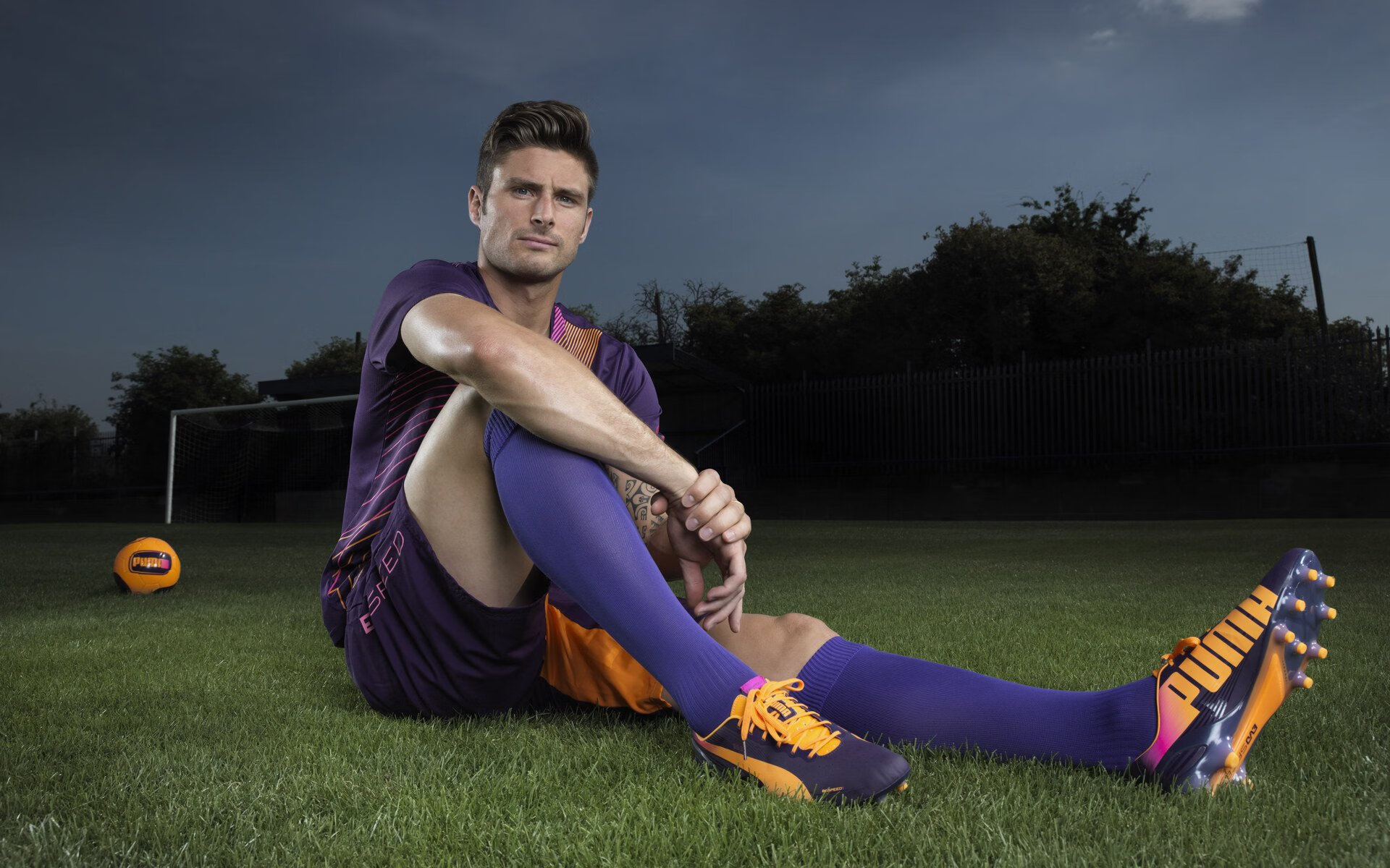 开云app下载-王者归来，大坂直美战术调整首秀亮眼，拜仁观众为之沸腾，王者归来！大坂直美战术革新引爆拜仁主场